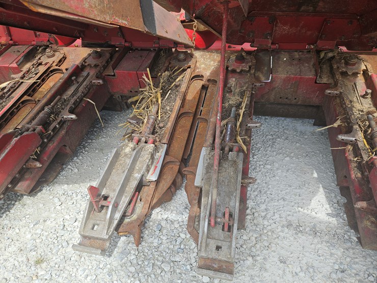 case-ih-1083-image-2