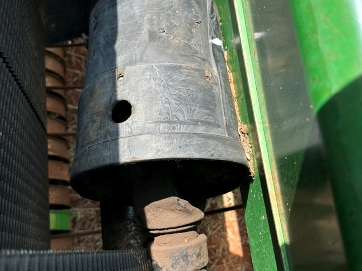 1998-john-deere-566-image-8