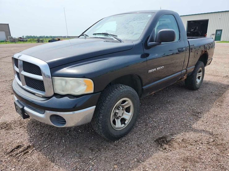 2003-dodge-ram-1500-image-1