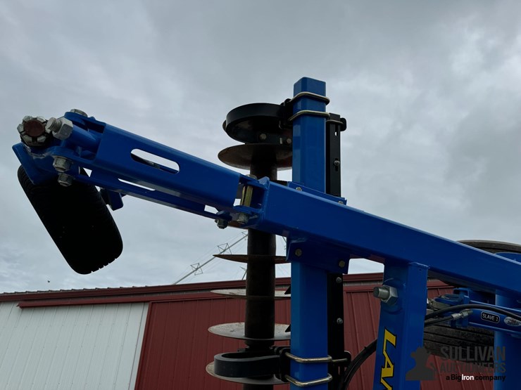2011-landoll-7431-26-image-13