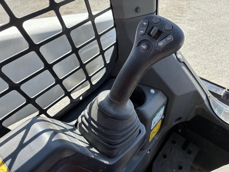 2023-bobcat-t66-image-13