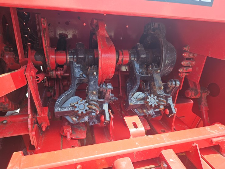 2022-case-ih-sb541c-image-11