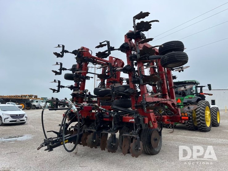 2016-caseih-940-nh3-tool-bar-(jn2532,-unit-561)-image-7