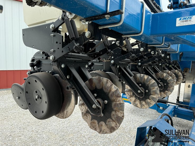 2018-kinze-3600-image-19