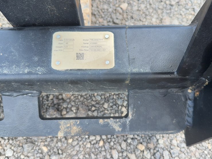 #2059-•-trubilt-42"-skid-steer-pallet-forks-image-3