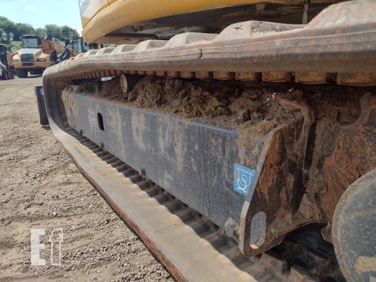 2022-deere-50g-image-31