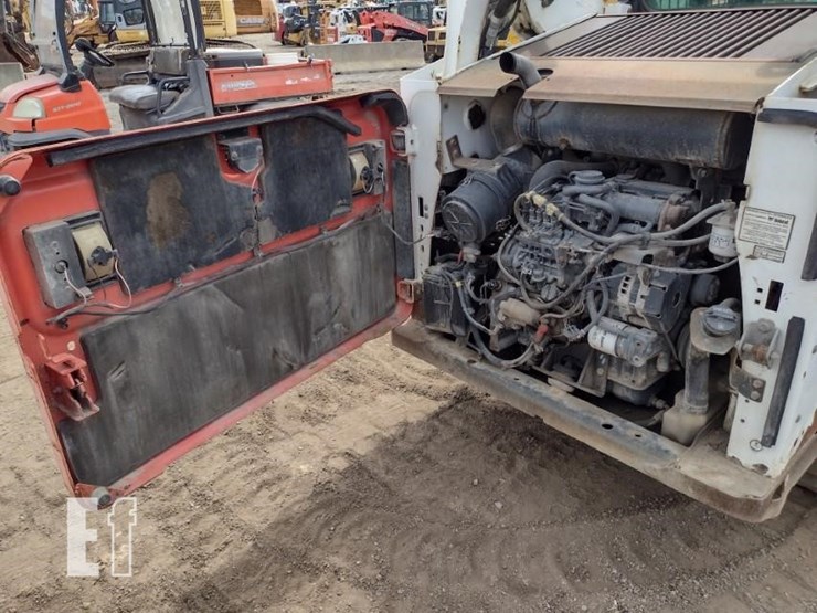 2014-bobcat-t590-image-36