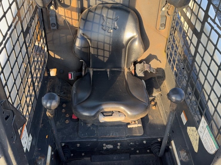 2019-bobcat-t595-image-14