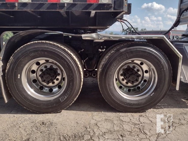 2006-kenworth-w900-image-26