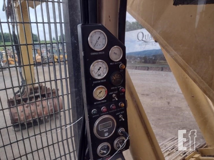 caterpillar-322l-image-7