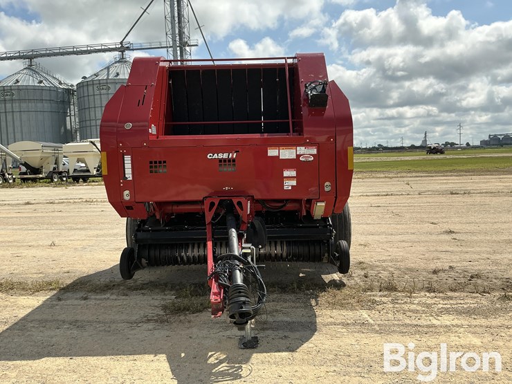 2013-case-ih-rb564-image-2