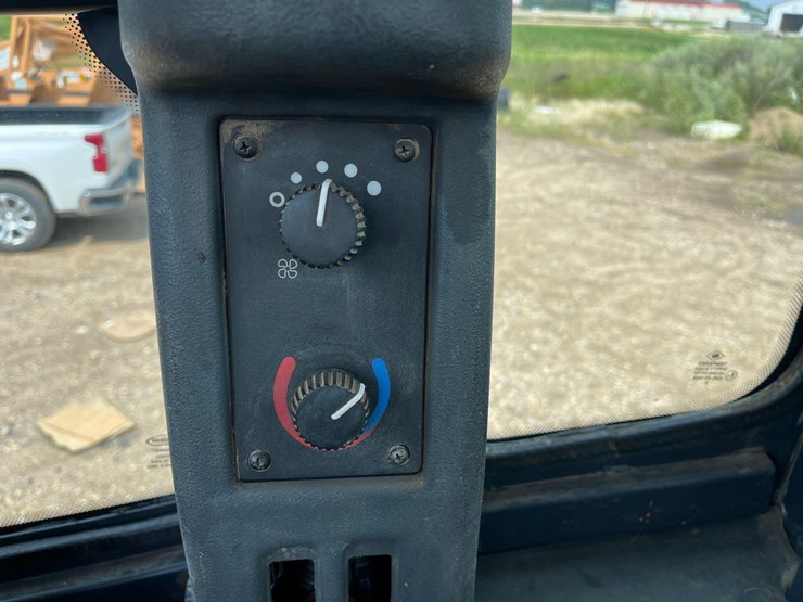 john-deere-644-image-70