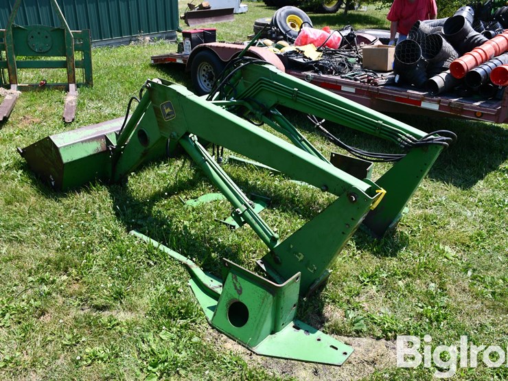 john-deere-148-image-7