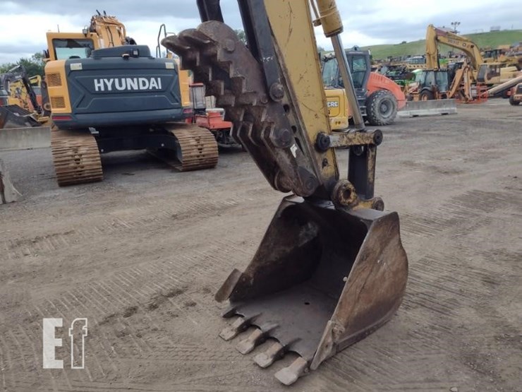 caterpillar-312-image-21