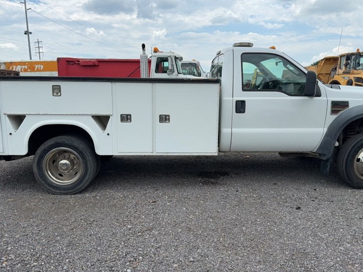 2010-ford-f450-image-4