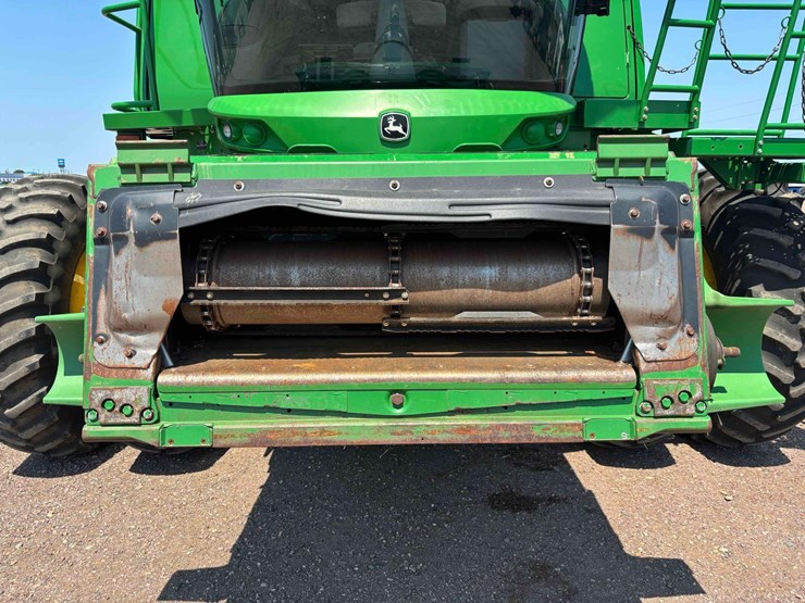 2013-john-deere-s680-image-24