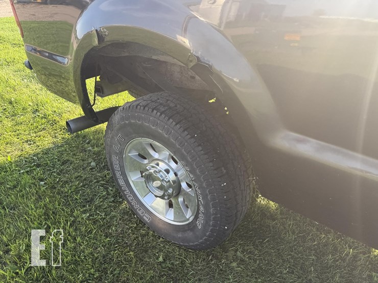2005-ford-f350-xlt-image-32