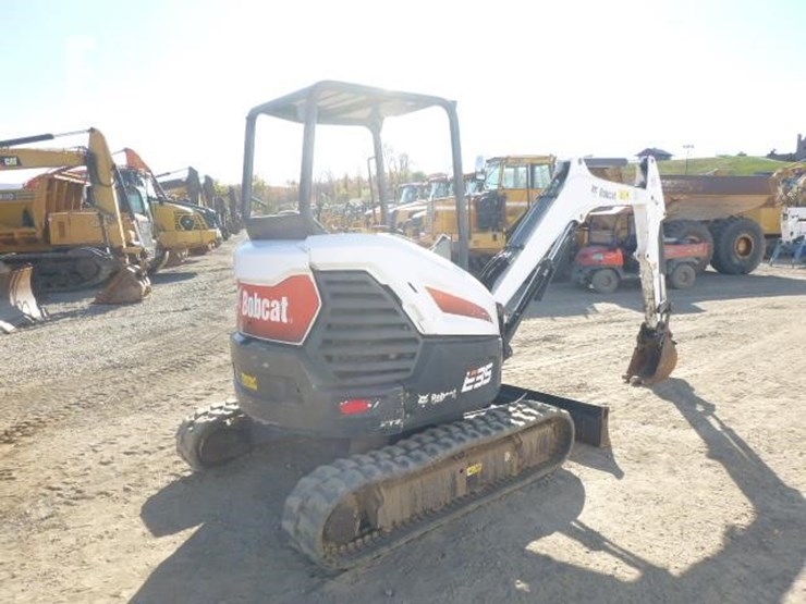 2017-bobcat-e35-image-48