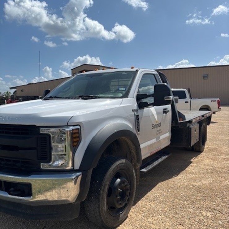2018 FORD F550
