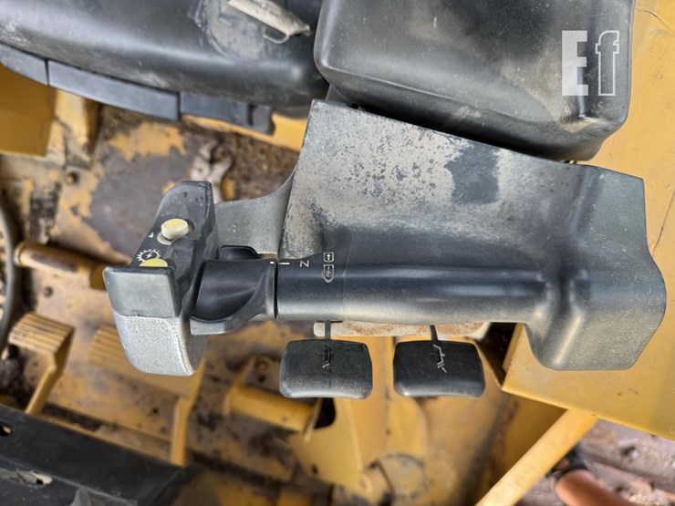 caterpillar-d6m-image-44