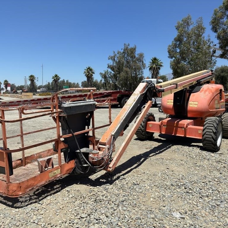 2013 JLG 600AJ