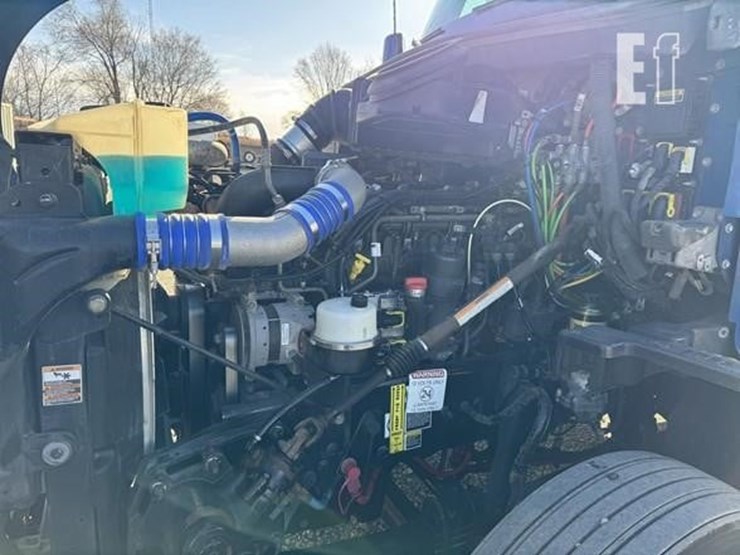 2018-kenworth-t680-image-30