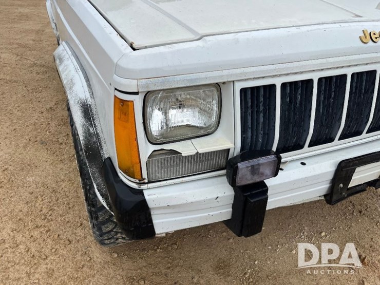1990-jeep-cherokee-limited-image-28