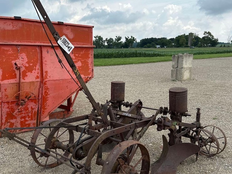 john-deere-2-image-1
