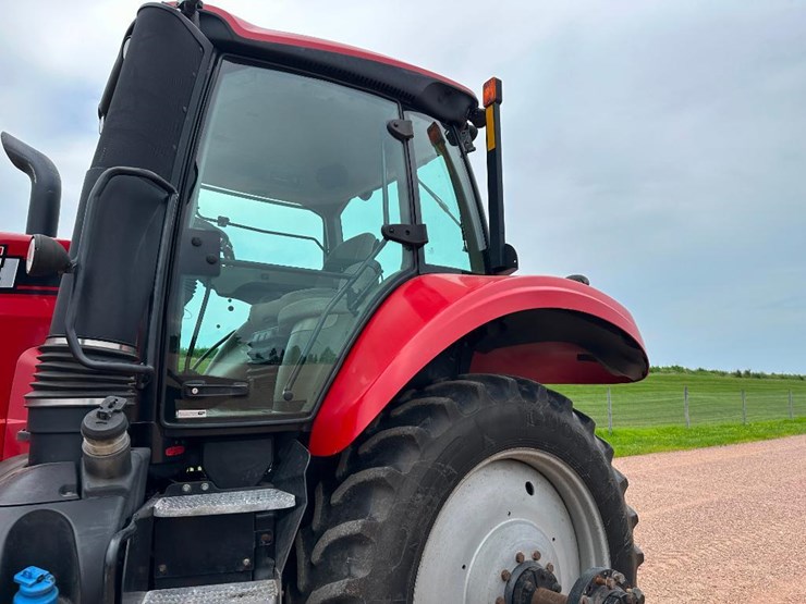 2017-case-ih-magnum-250-image-8