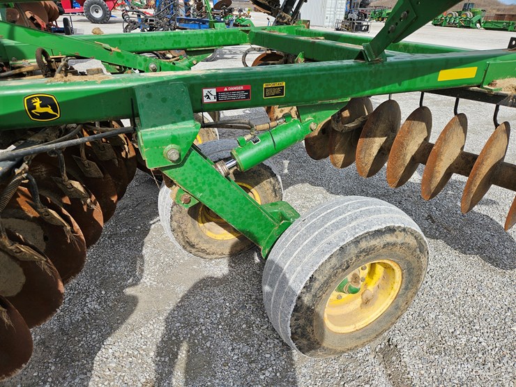 2004-john-deere-637-image-6