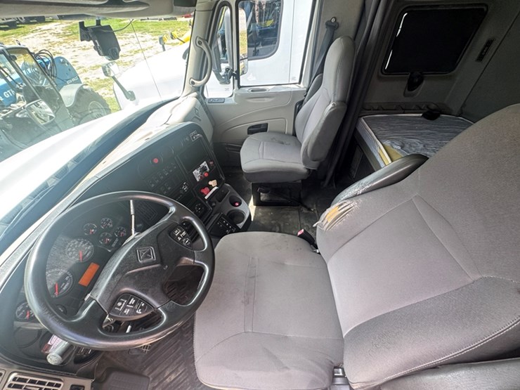 2009-international-prostar-image-8