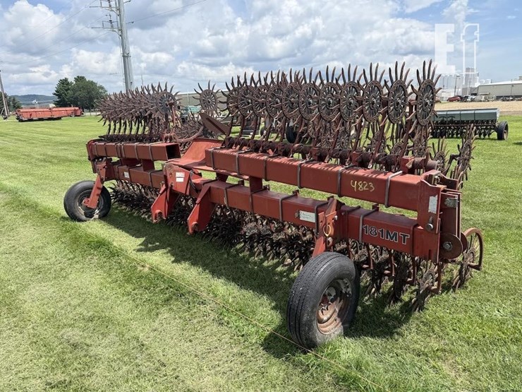 case-ih-181mt-image-1