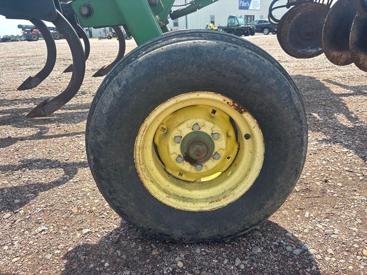 john-deere-510-image-13