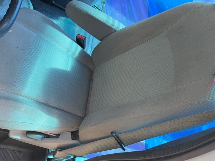 2013-ford-e350-image-12