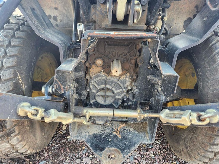 2005-john-deere-2210-tractor-image-10
