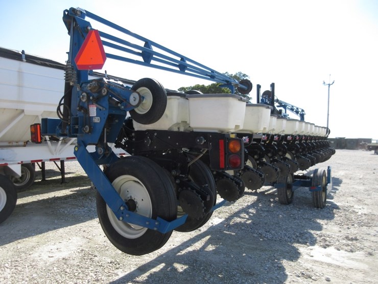 kinze-3600-image-7