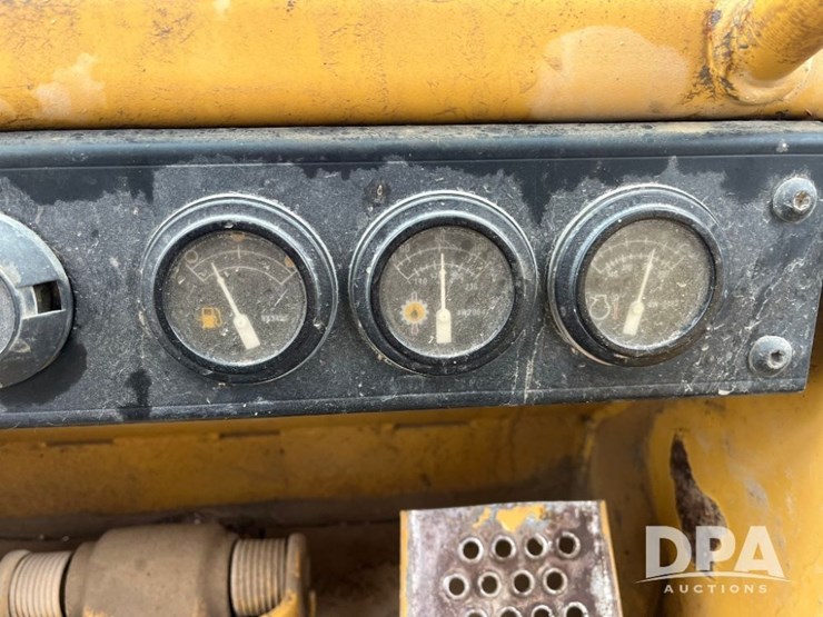 1995-caterpillar-953-image-63