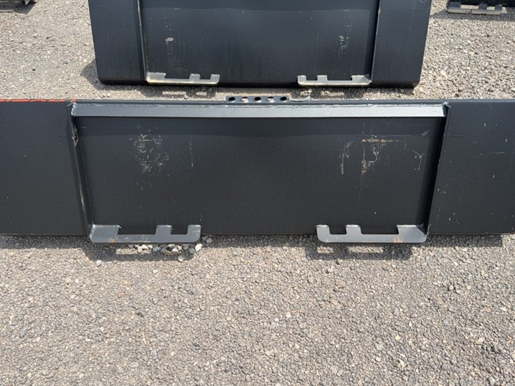#2057-•-trubilt-72"-skid-steer-smooth-bucket-image-3