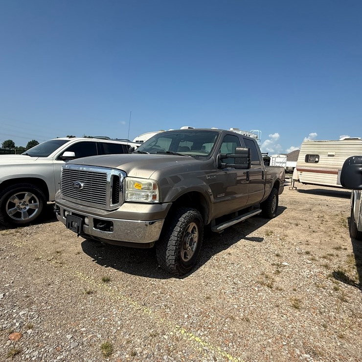 2006 FORD F250 LARIAT