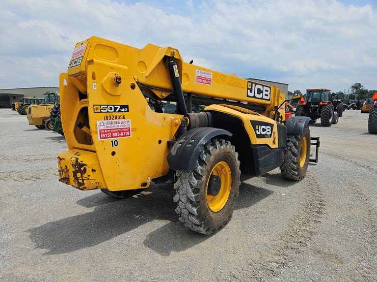 2014-jcb-507-42-image-16