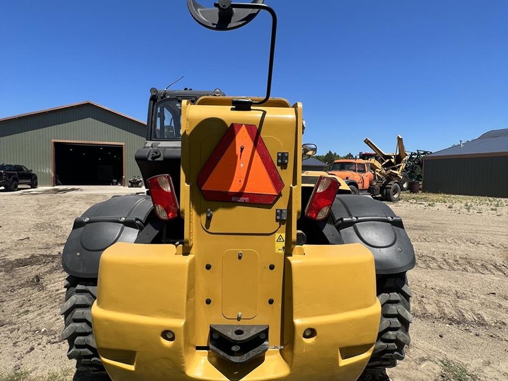 caterpillar-th514-image-4