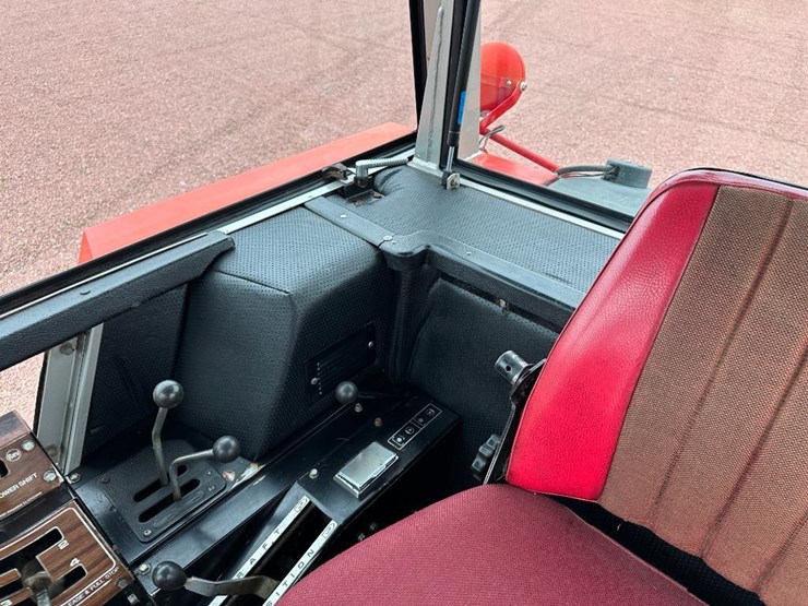 1980-massey-ferguson-2705-image-50