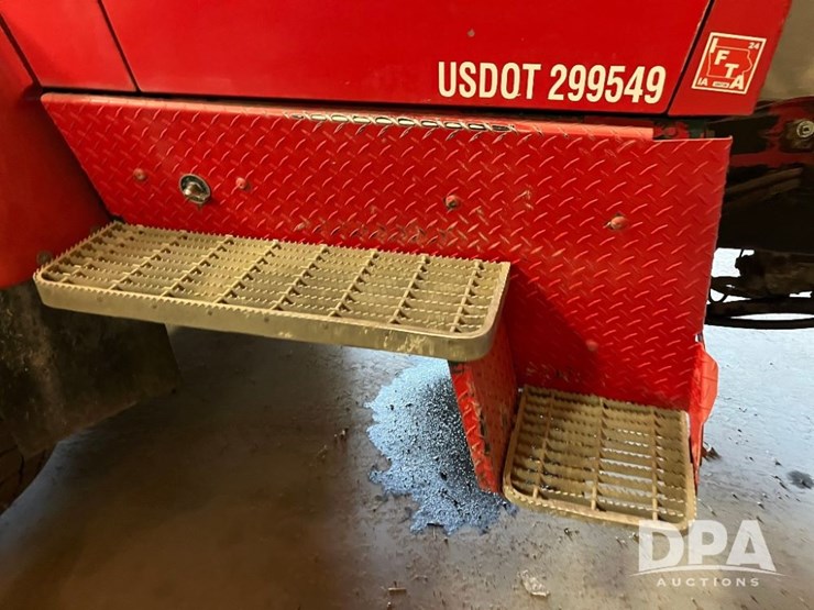 1995-ford-l9000-image-48