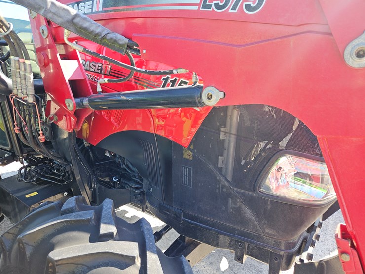 case-ih-farmall-115a-image-21