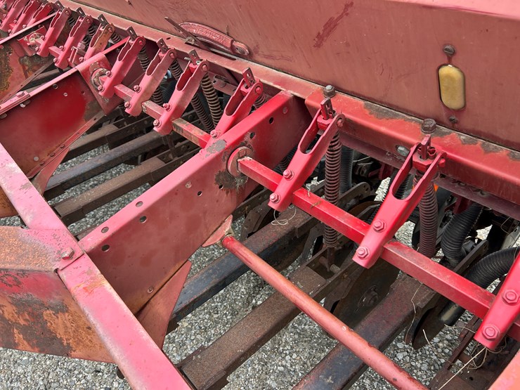 case-ih-5100-image-9