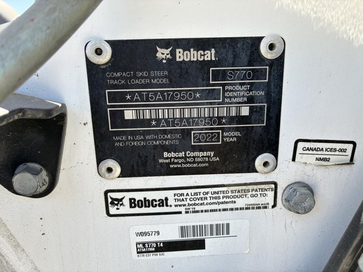 2022-bobcat-s770-image-21