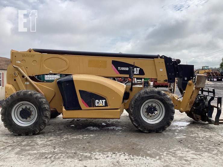 2015-caterpillar-tl1055d-image-5