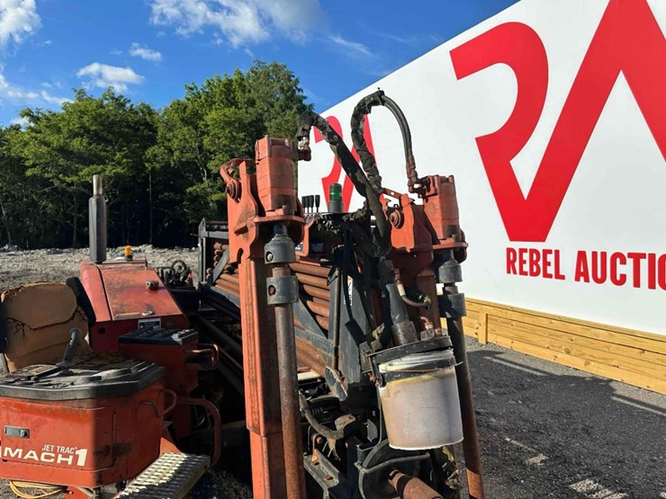 2001-ditch-witch-jt1720-image-17