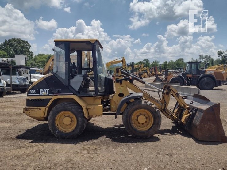 2007-caterpillar-906-image-3