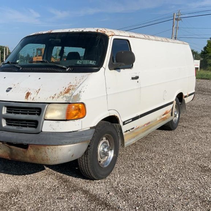 2000 DODGE RAM VAN